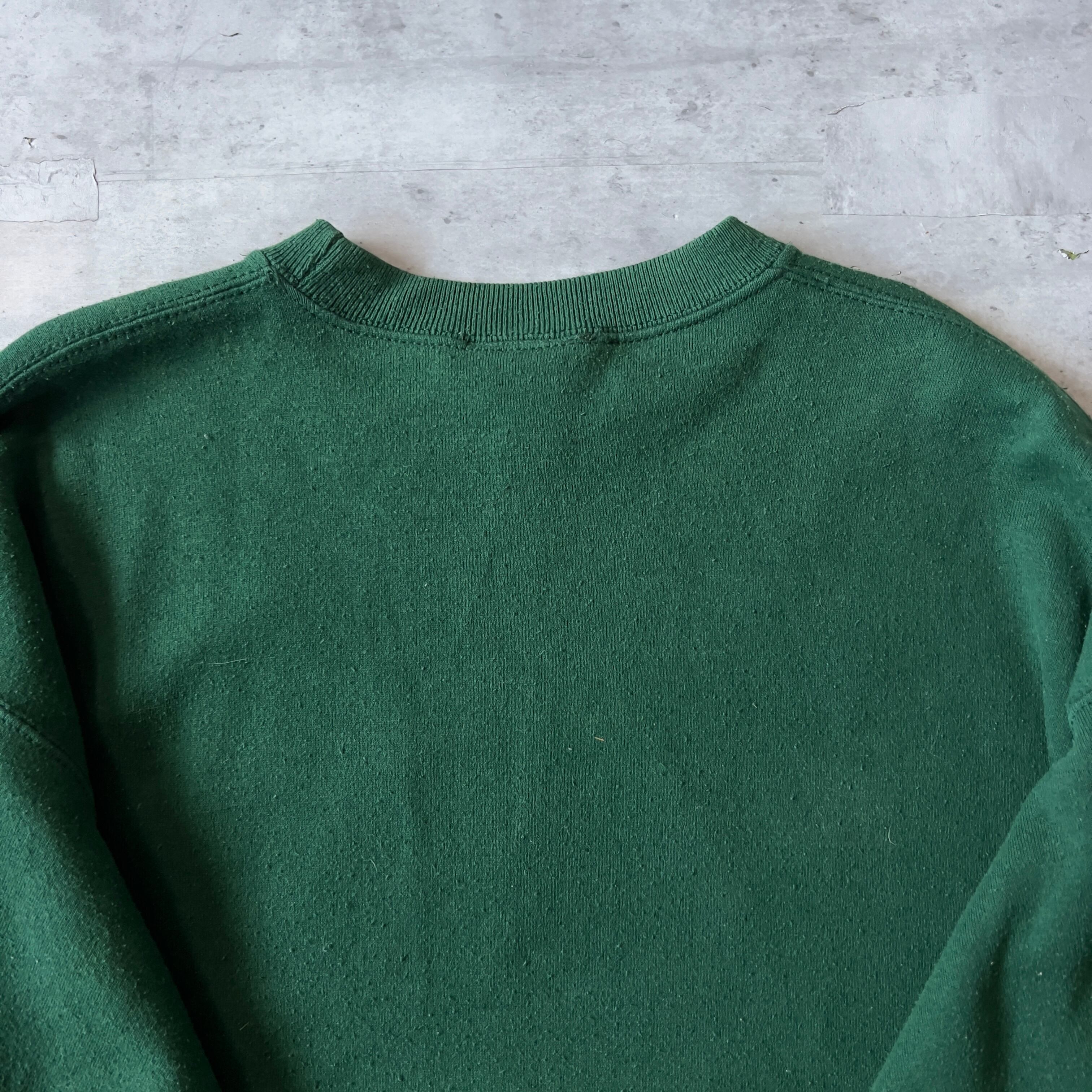 90s “ Tweety” dark green sweat shirt Looney Tunes made in 90s “ Tweety” dark green sweat shirt Looney Tunes made in