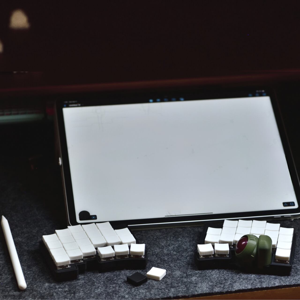 まめのき ロープロ版 roBa オプション 話題の無線トラックボール付きキーボード「moNa」ファースト