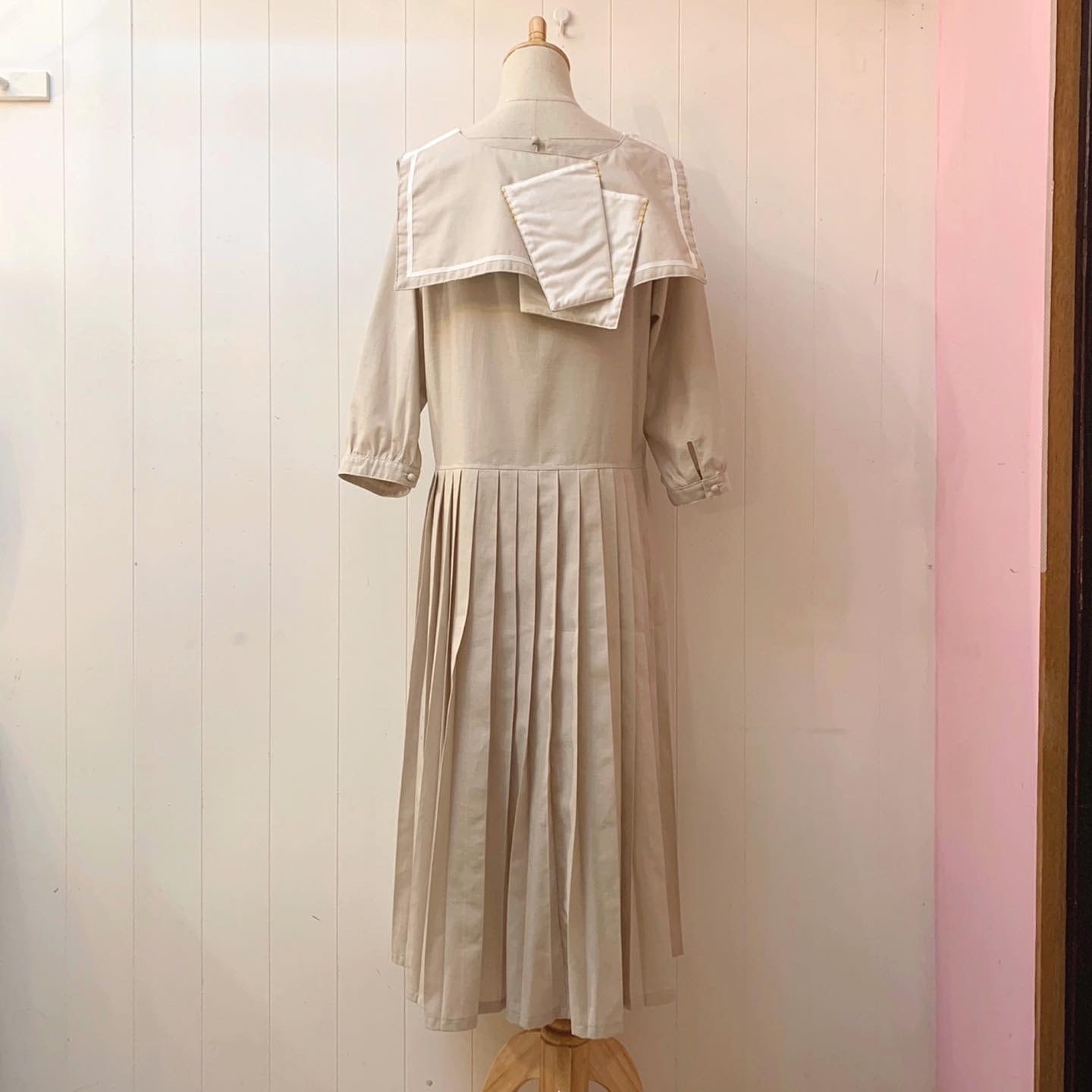 original / brand new sailor one-piece / beige