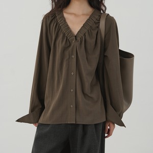 ギャザーVネックブラウス　a0607