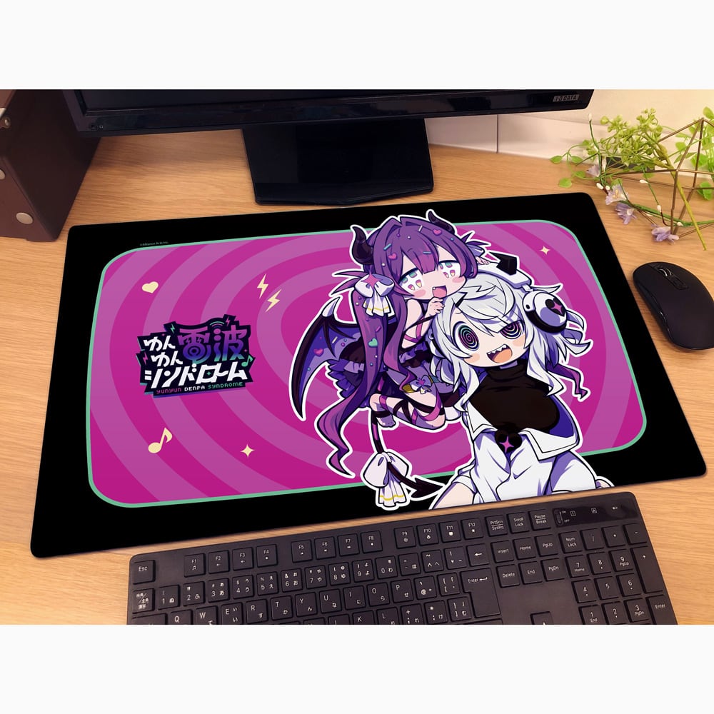 ゆんゆん電波シンドローム 描き下ろしラバーマット(Qちゃん&ゆんゆん
