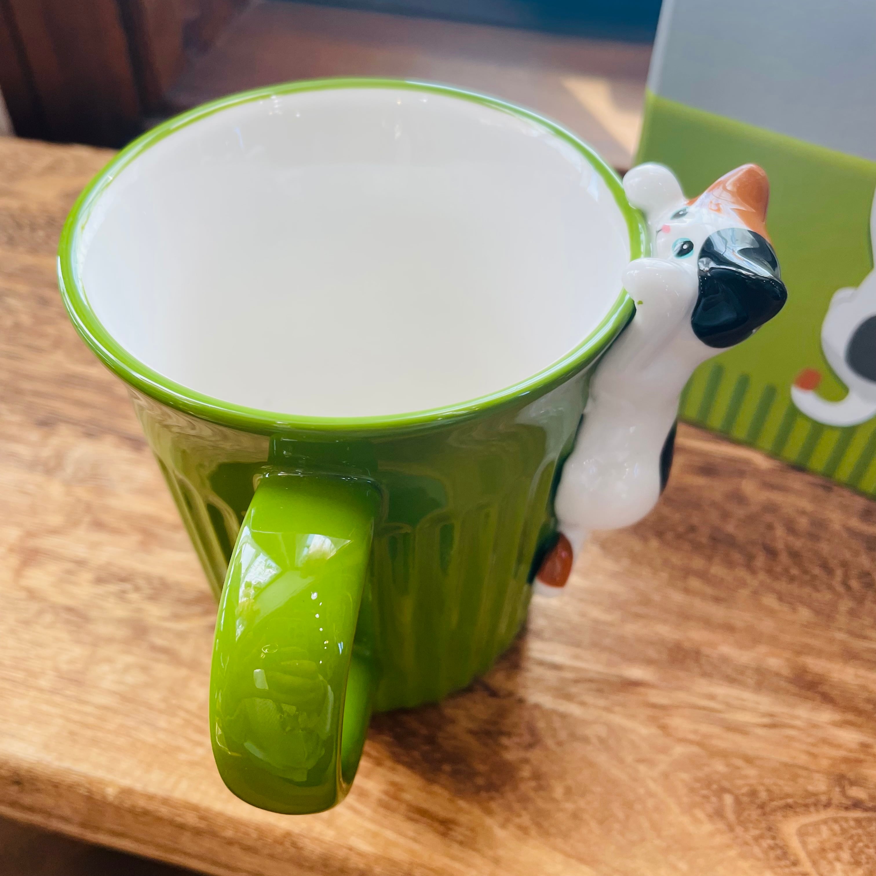 マグカップ｜にらめっこマグ  猫雑貨 猫モチーフ 猫柄 猫グッズ おうち時間 三毛猫 プレゼント プチギフト 贈り物