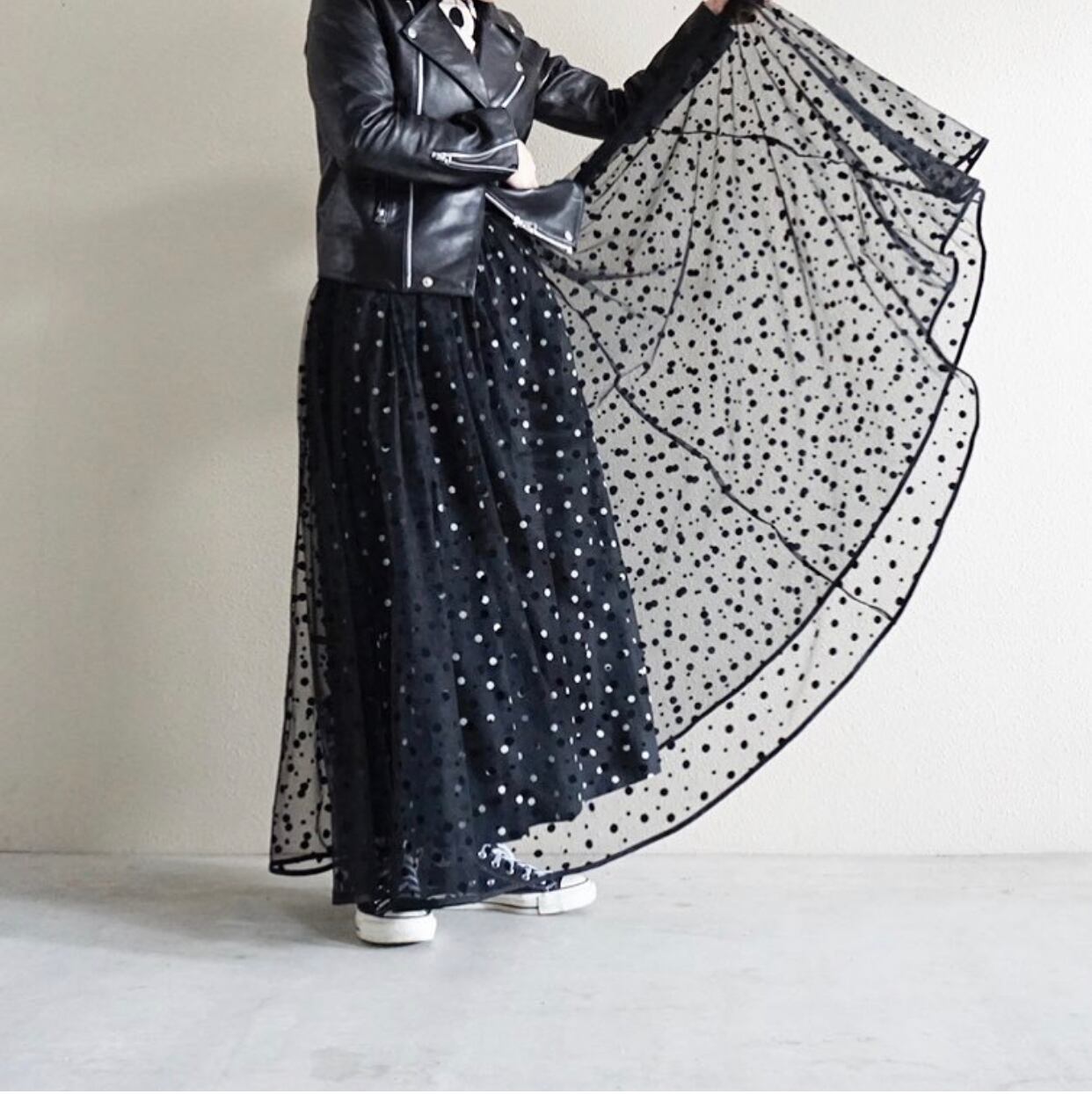 THOMAS MAGPIE】long tulle skirt dots black（2192605） | LARACROFT