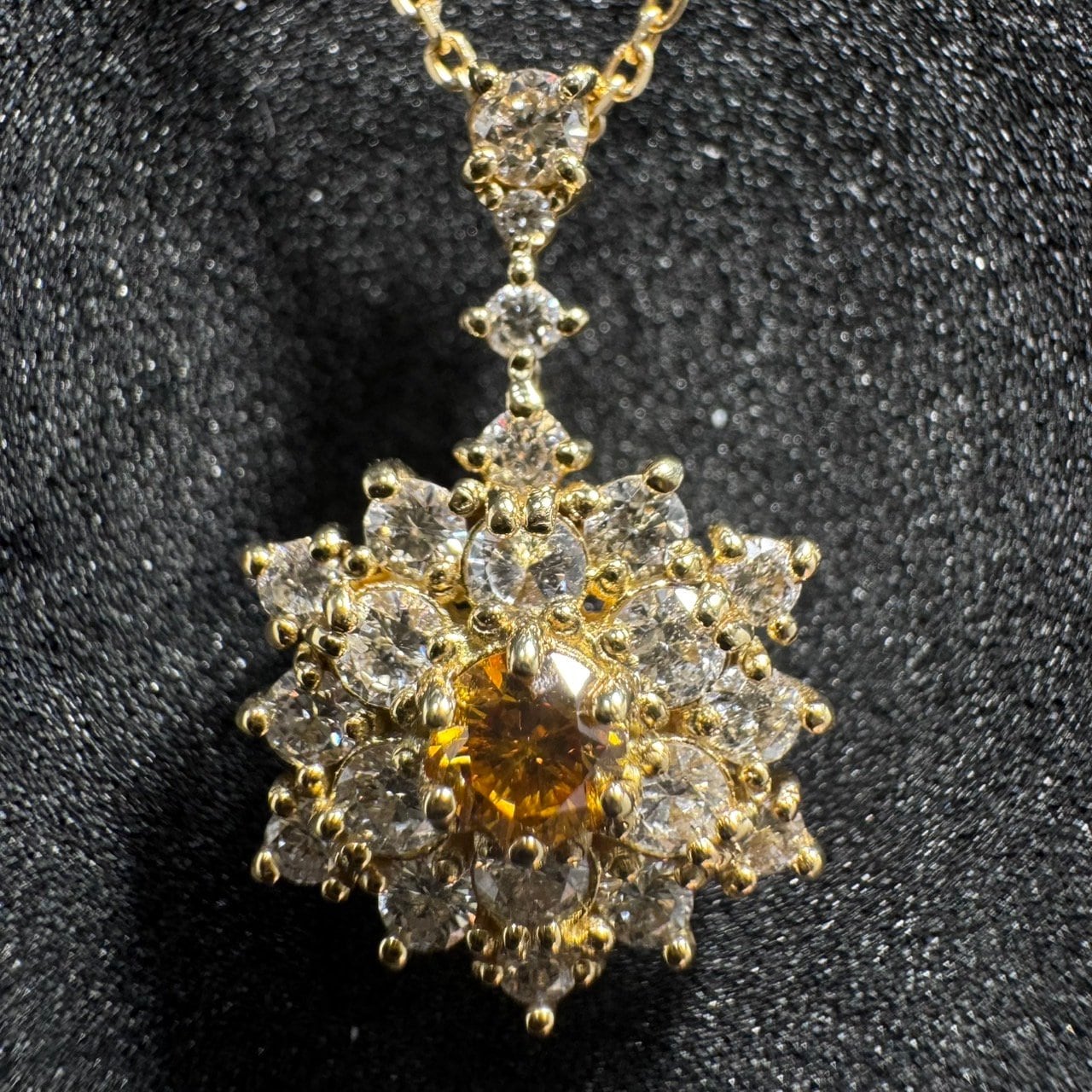CGLソーティング付】K18YG 0.133ct オレンジダイヤモンド ネックレス