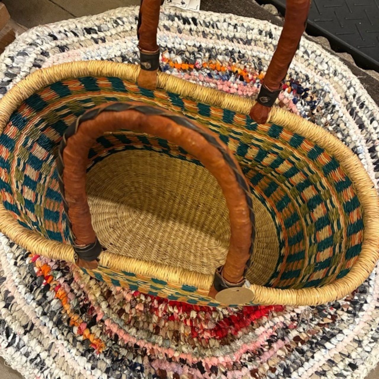 Burkina Faso Bolga Basket Oval　ブルキナファソ　ボルガバスケット　オーバル　アフリカ　カゴ　籠　ワンハンドル　インテリア収納　1点もの　グルスィバスケット　ブルキナバスケット