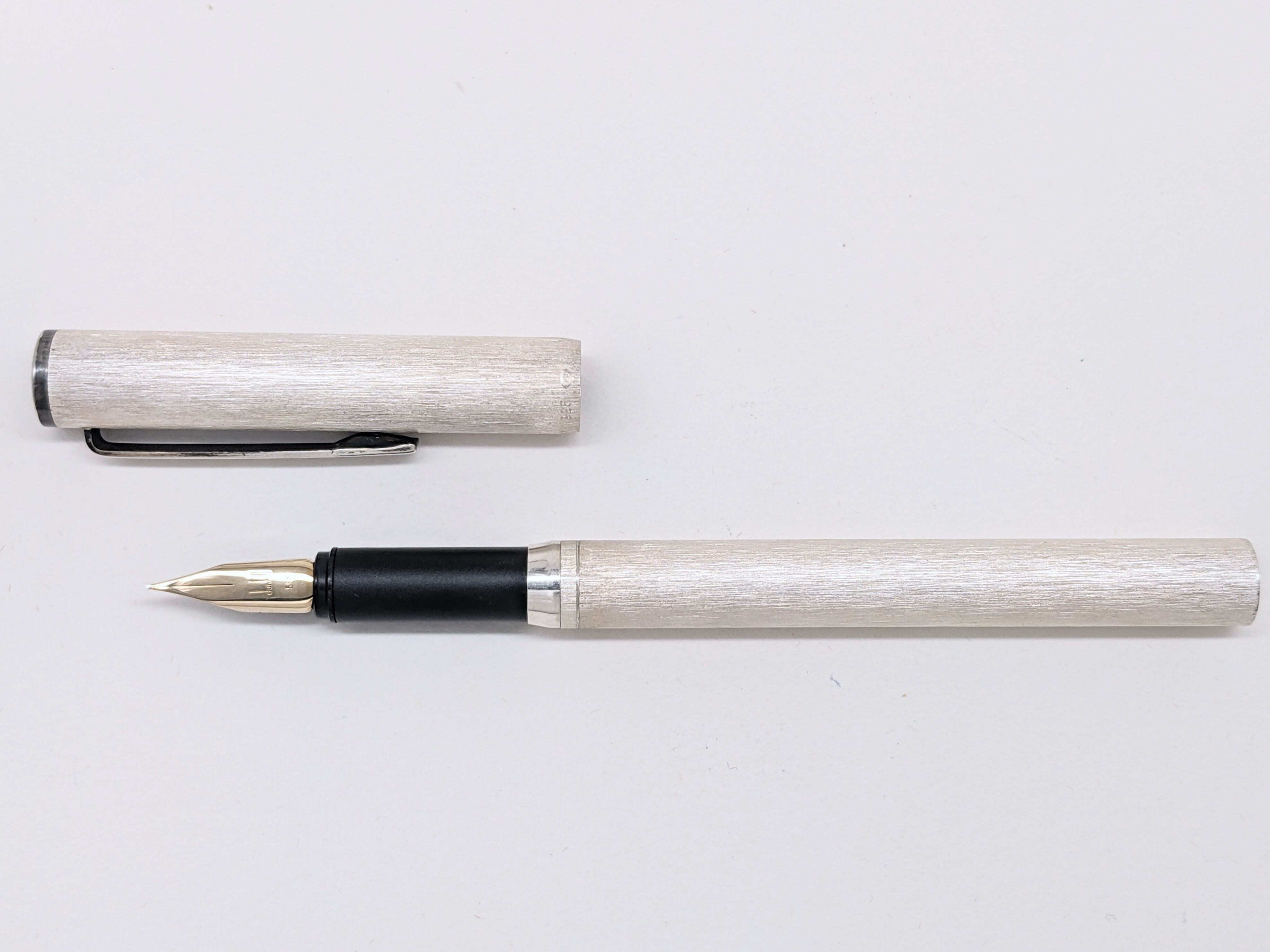 ダンヒル フローレンタイン スターリングシルバー 箱付 万年筆