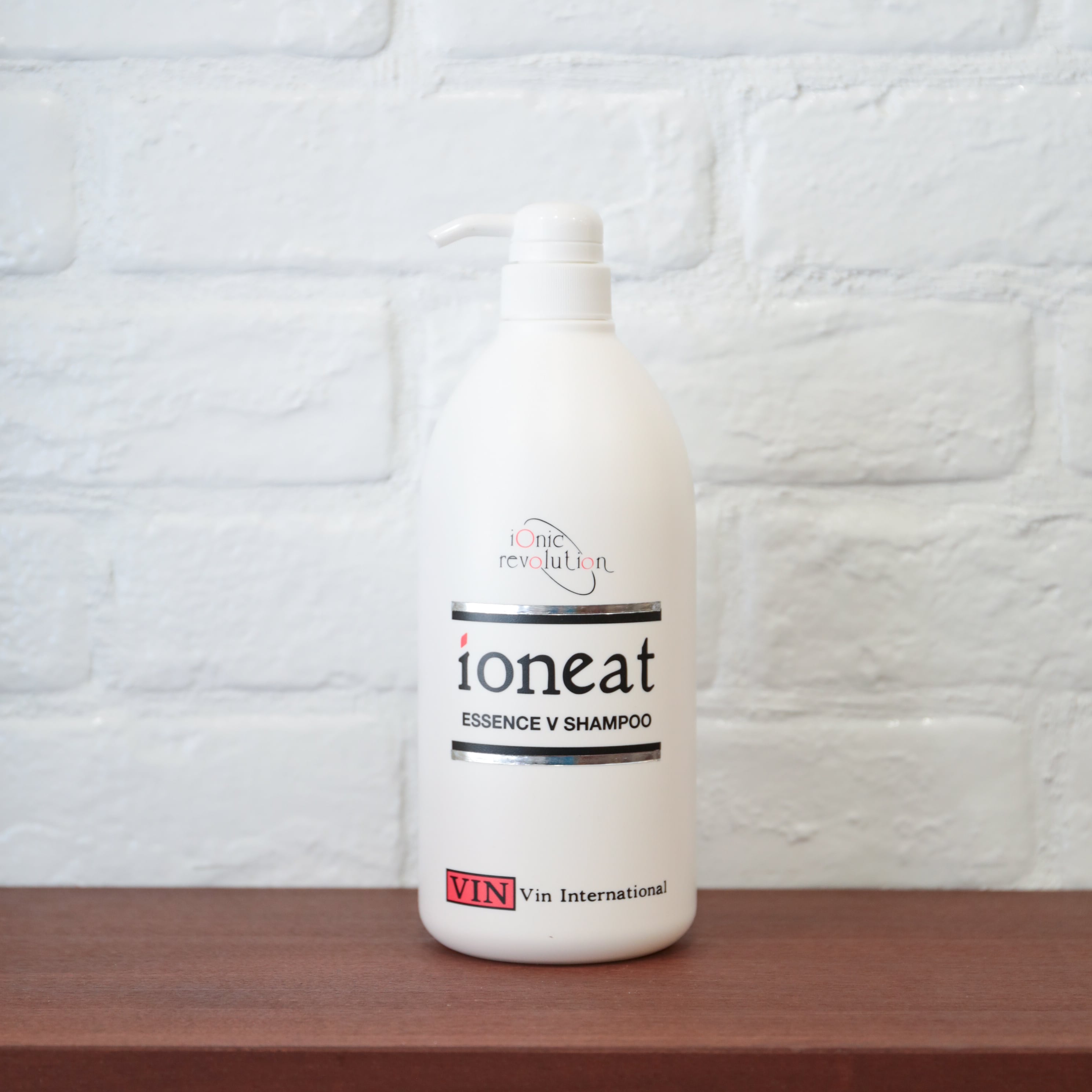 ioneat  エッセンス V シャンプー モイスト[しっとり] 1000mL