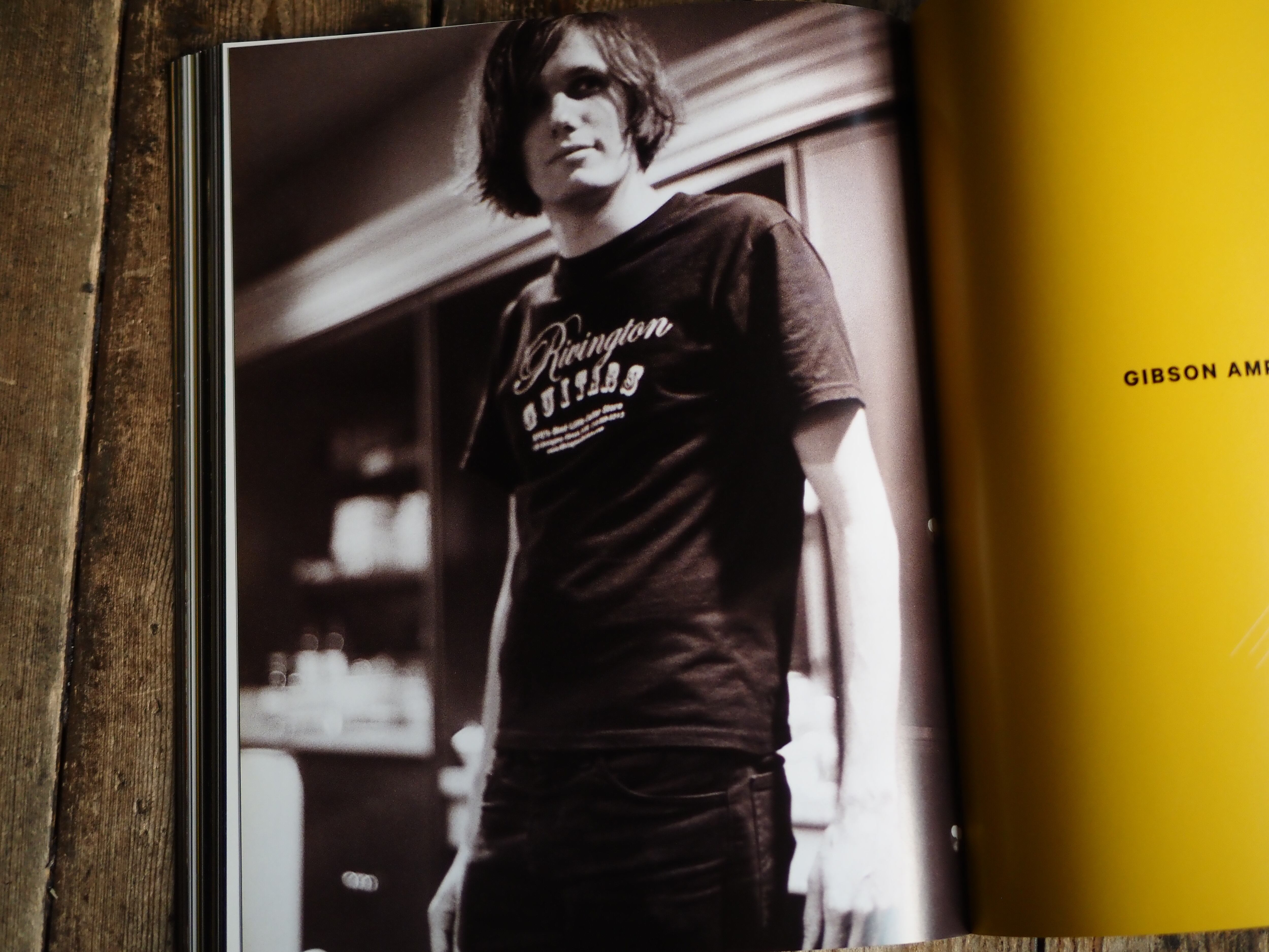 UK製 The Strokes Official T/S Size L ストロークス Tシャツ UK製 The Strokes Official T/S Size L ストロークス Tシャツ