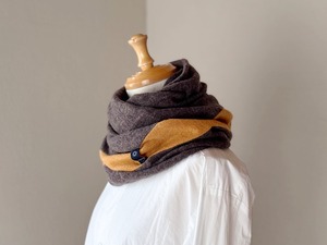 温度を纏う。純カシミヤねじりスヌード ［Obi Design］モカブラウン/マスタード