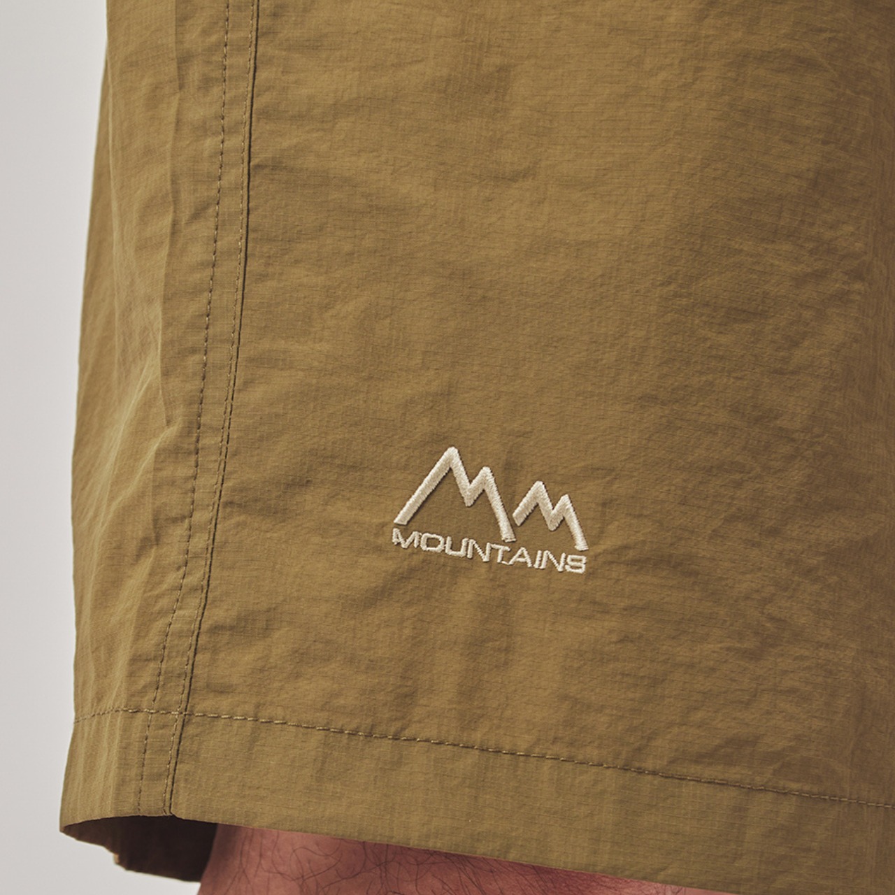 マウンテン アクティブ ナイロン ショーツ  Y9215 - 9