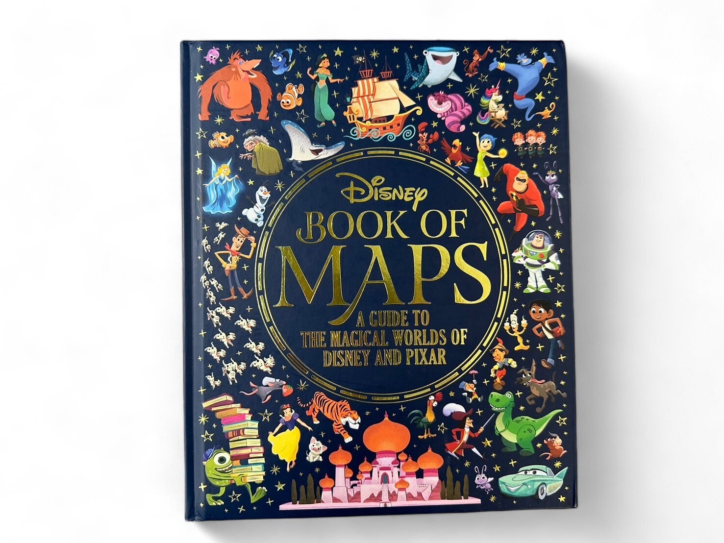 【SC051】The Disney Book of Maps: A Guide to the Magical Worlds of Disney and Pixar / Studio Press