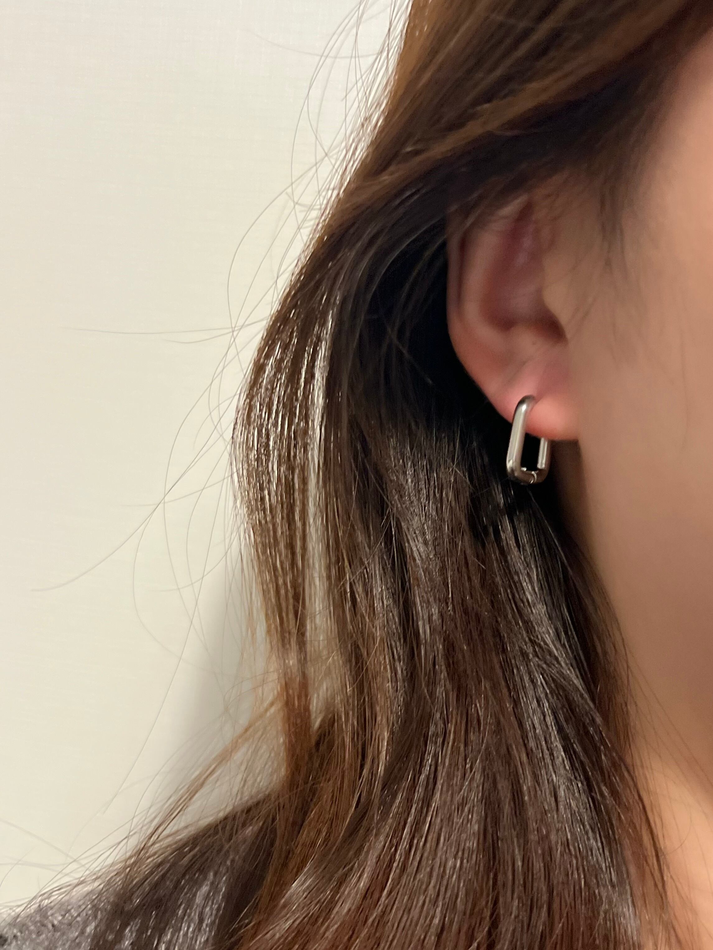 Square hoop pierce | Larme.