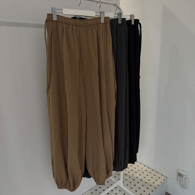 ポリツイルバルーンパンツ