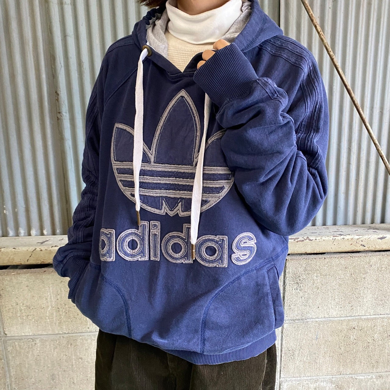 adidas アディダス トレフォイルロゴ スウェットパーカー メンズM 古着 
