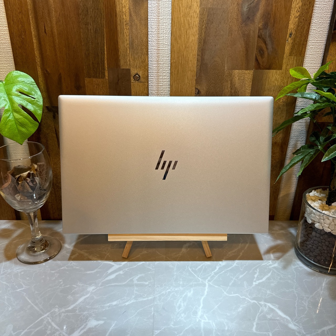 【極美品 2021年式】 HP EliteBook 830 G8 / 第11世代 Core i7-1165G7 / メモリ16GB / SSD256GB / 13.3インチ FHD