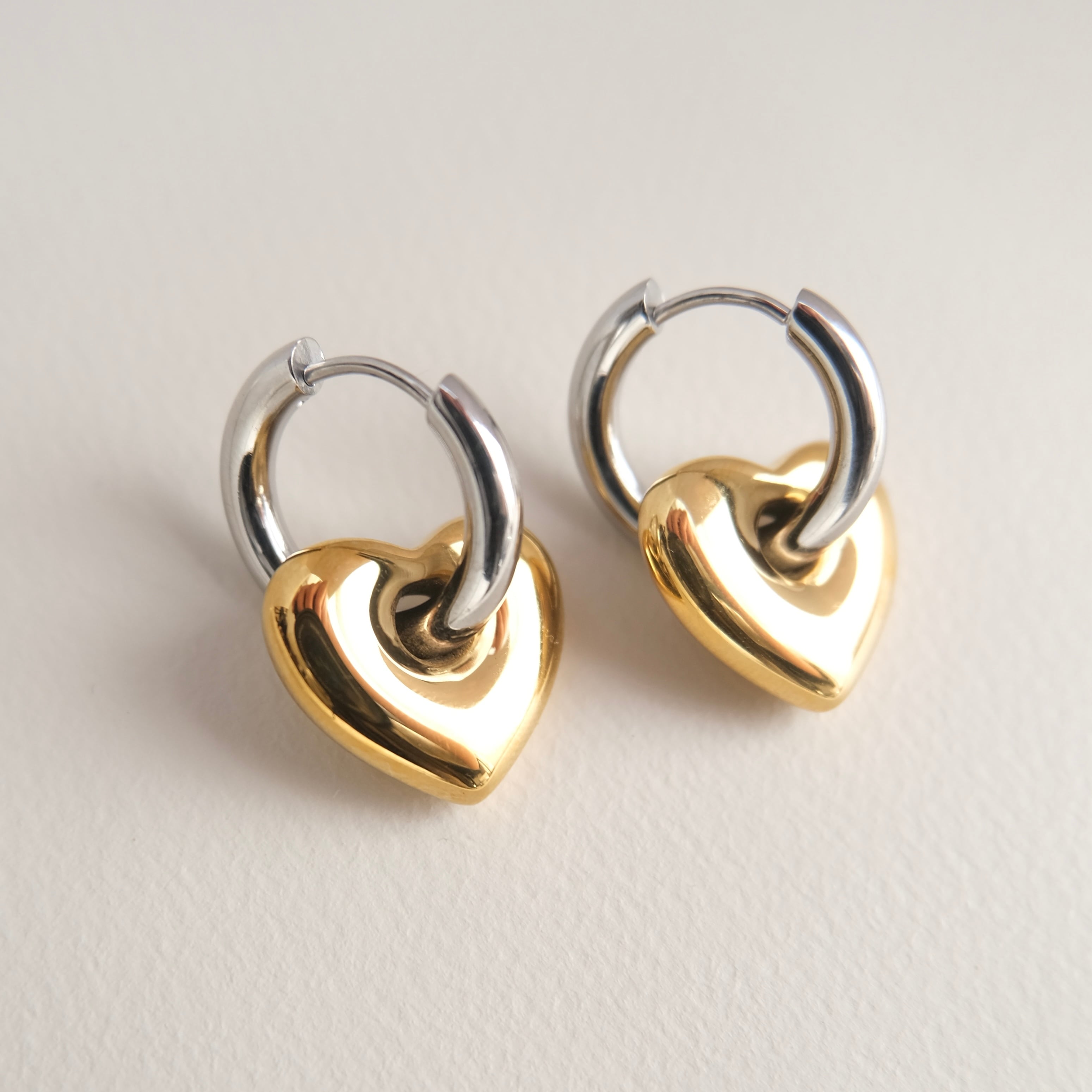 2WAYハートチャームフープピアス | HOTARU