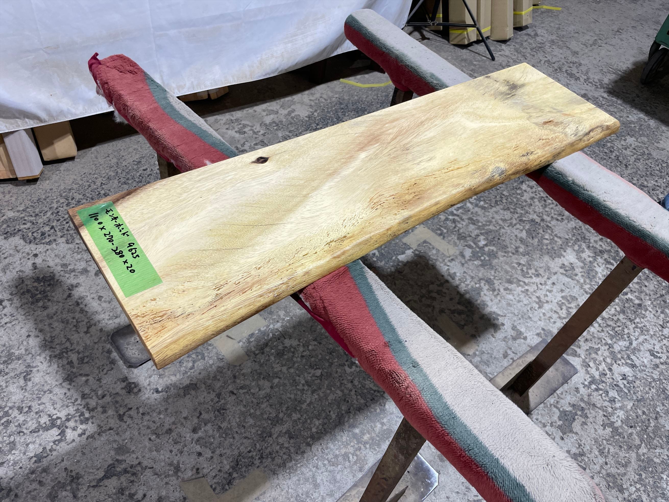 モンキーポッド9625 一枚板無垢 乾燥材 1100x270-280x20mm カウンター センターテーブル ダイニングテーブル