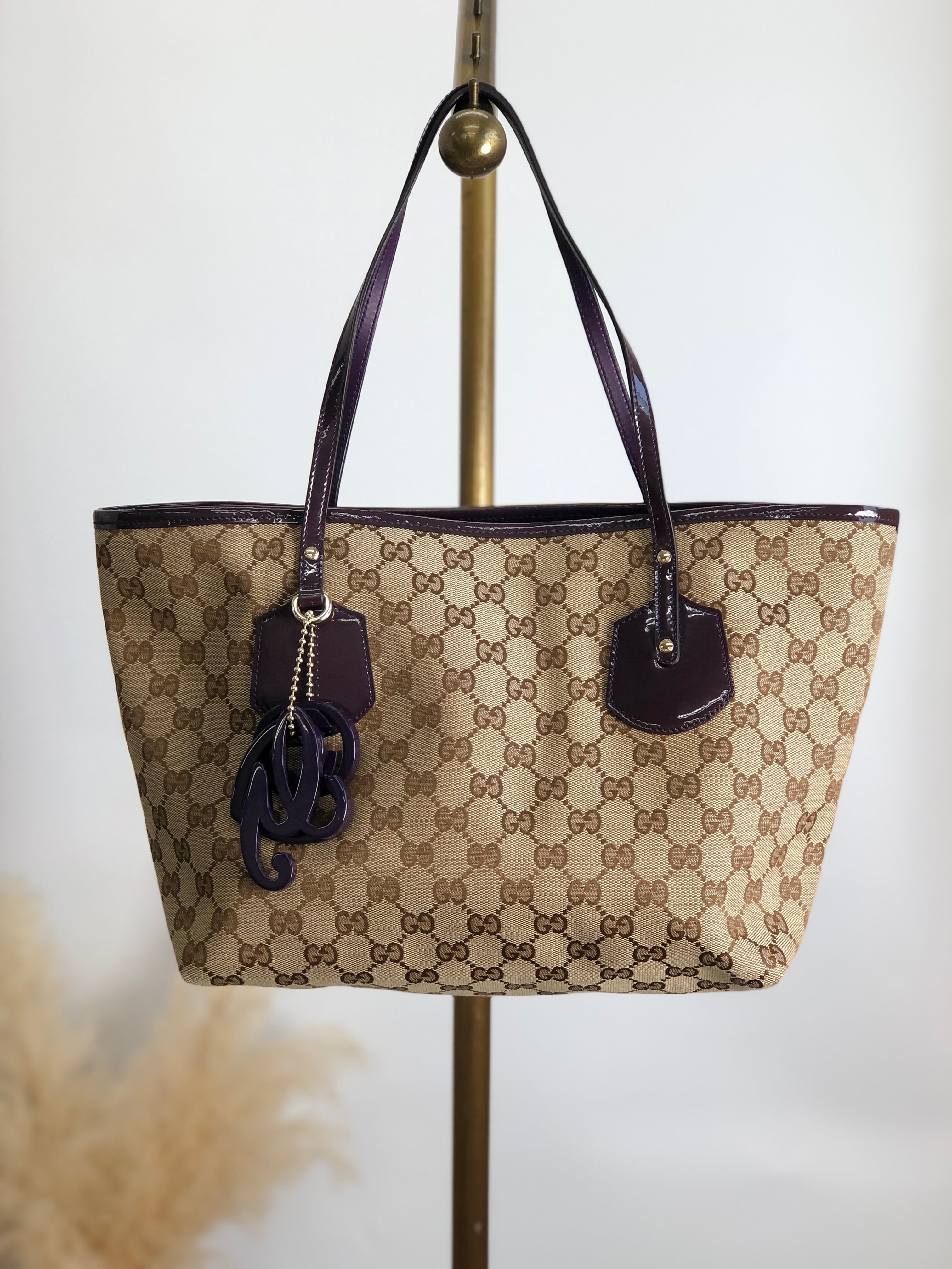 グッチ GGトートバッグ ロゴチャーム 付パープル