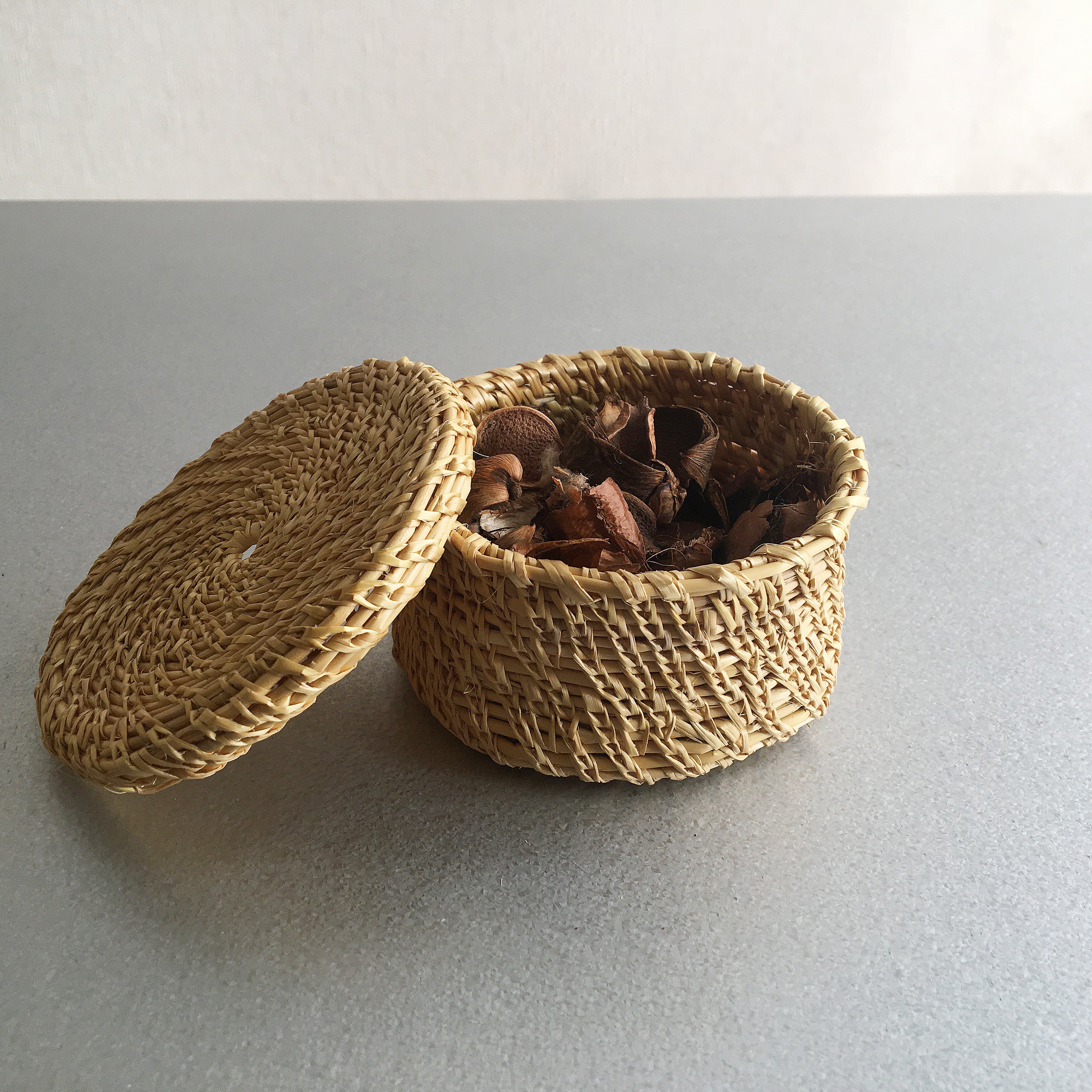 Handmade Round Basket S Size