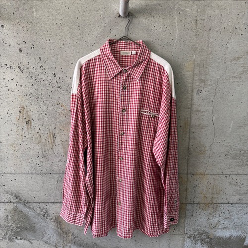 Loose-fitting check shirt
