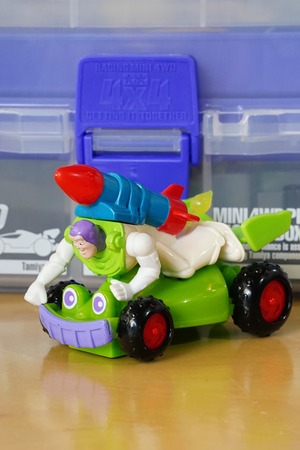 トイストーリー バズ・ライトイヤー with RCカー ロケット付き McDonald’s ハッピーセット 2004年