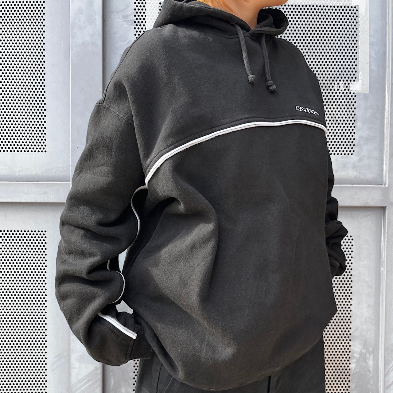 00s Foxfire マウンテンパーカー y2k ブラック 短丈 テック 古着 Foxfire（フォックスファイヤー） マウンテンパーカー ウインド