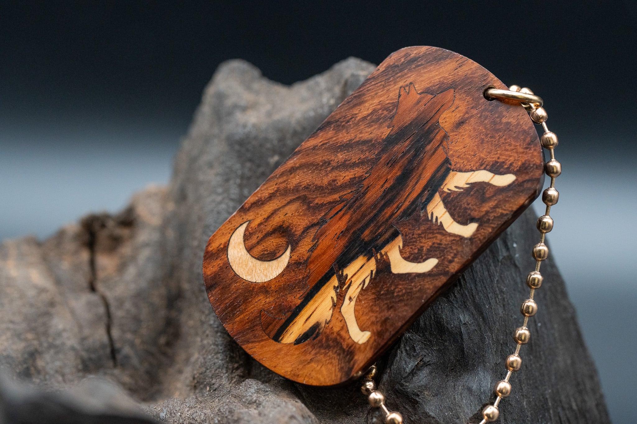 【高級家具のシンボル】 インドローズウッド ドッグタグ 象嵌 闊歩