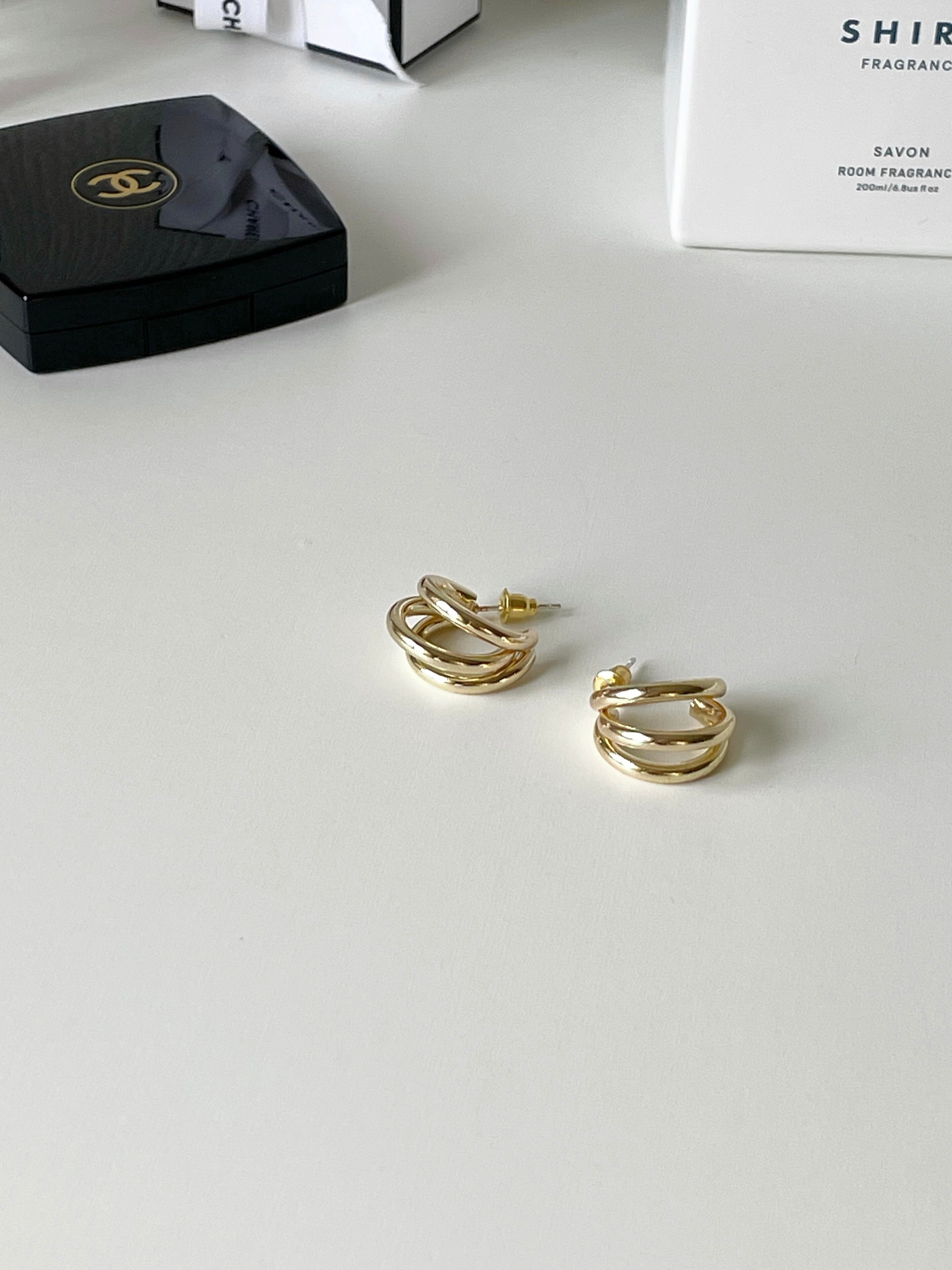 3hoop pierced earrings