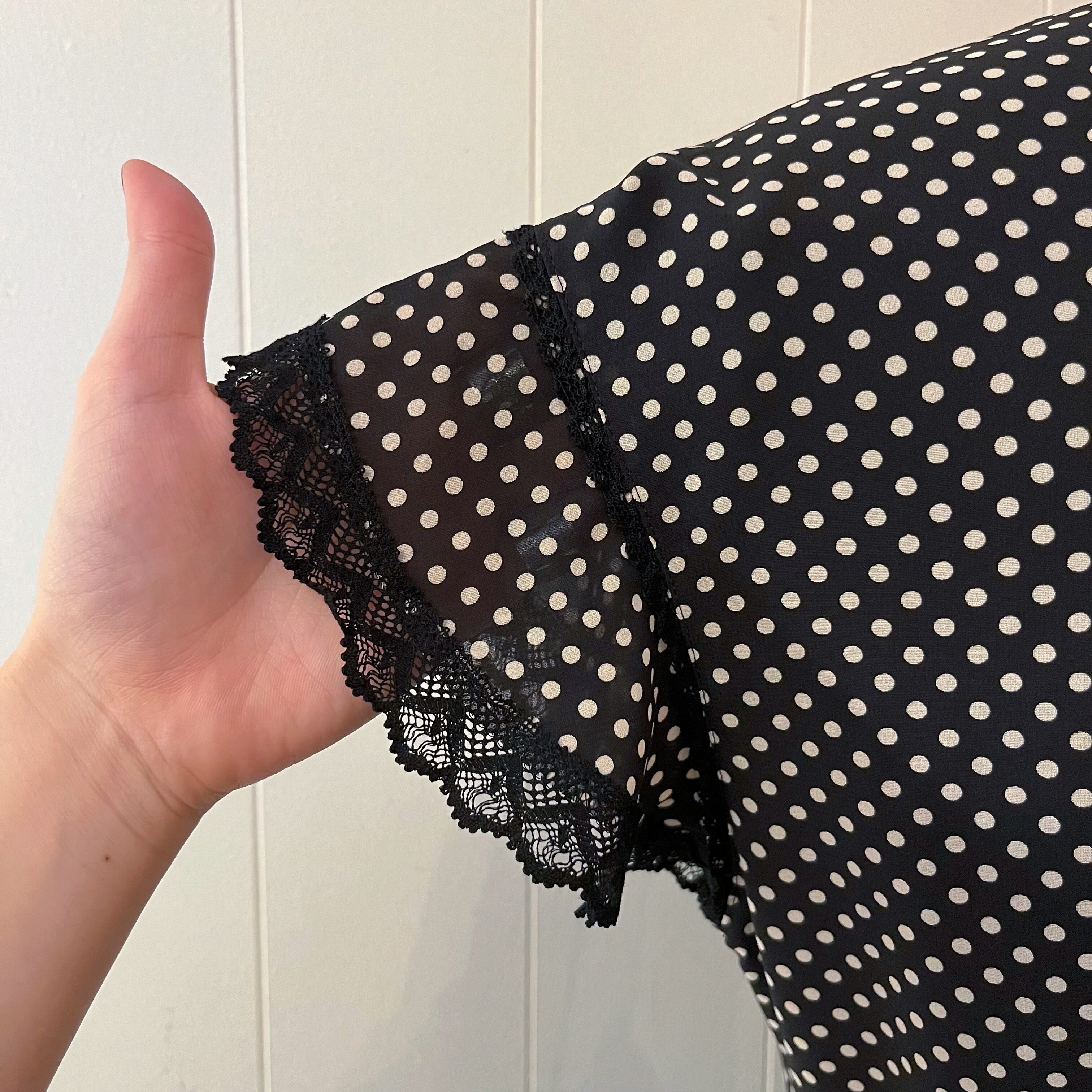 KETTY / dot lace sleeve less one-piece