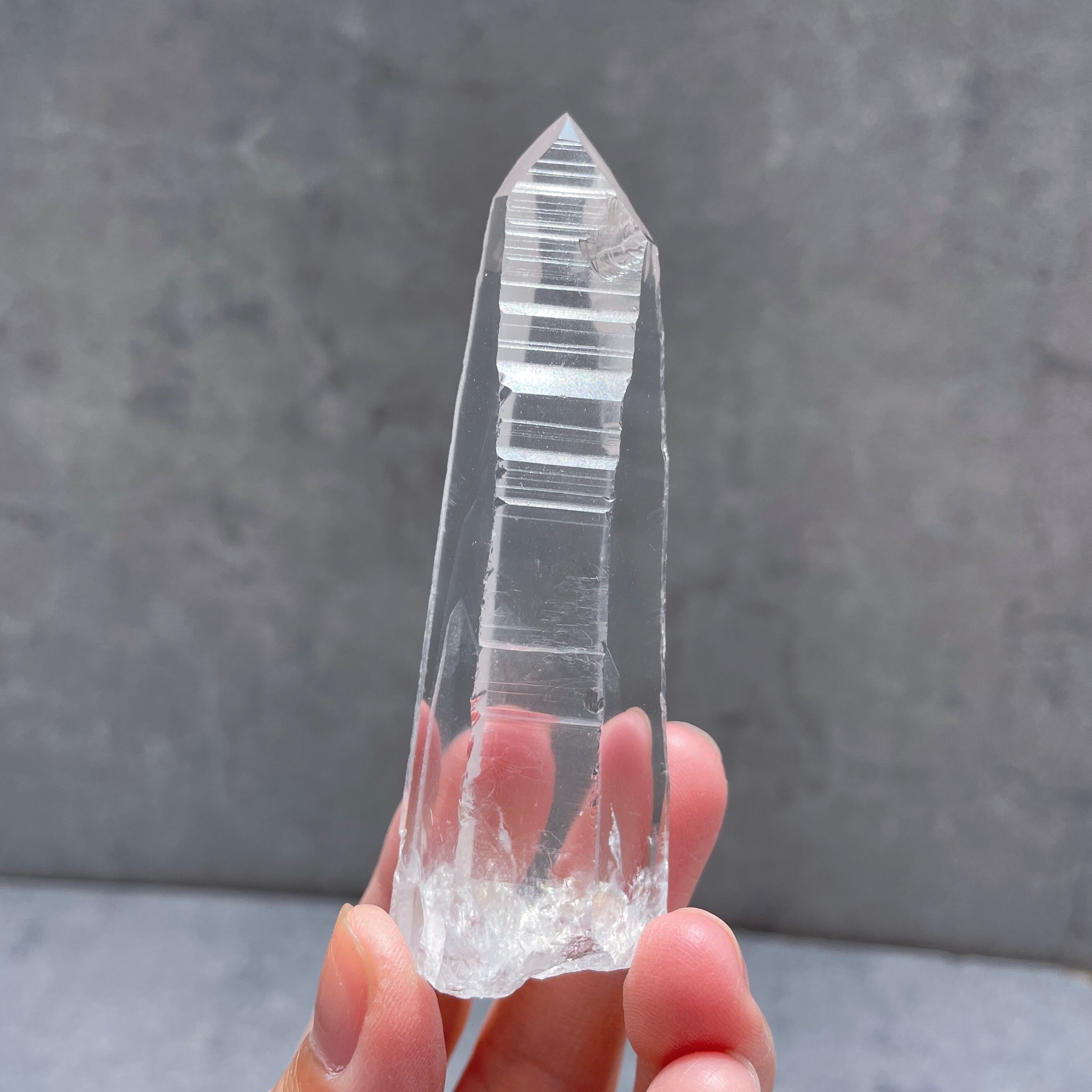 ゼッカ産水晶クリアクォーツ(セミポリッシュ) ポイント04◇スターブラリークォーツ/ヴィジョンクォーツ/ゼコデソーザ(ゼカデソーザ)産