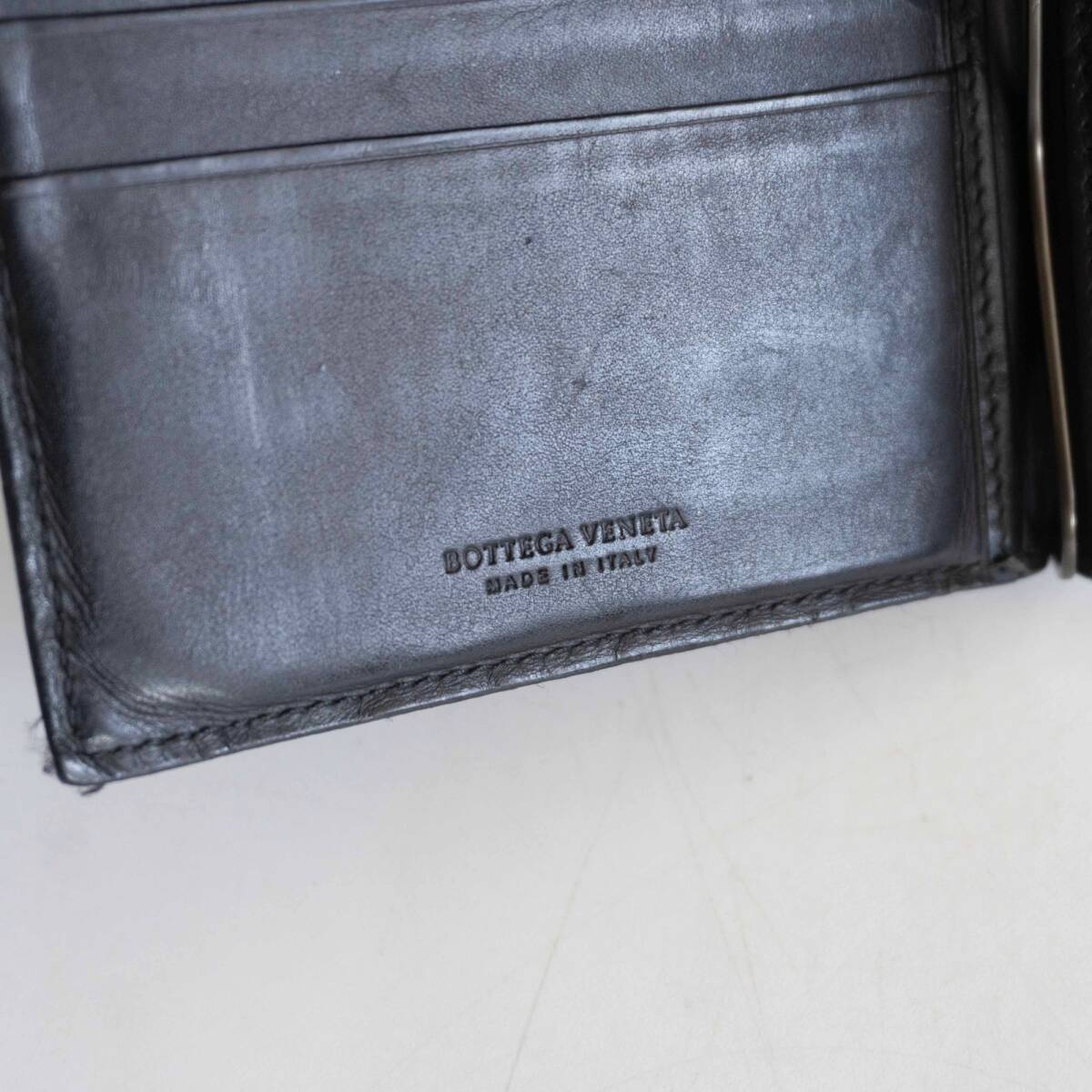 高級品】BOTTEGA VENETA【イントレチャート レザー マネークリップ付き