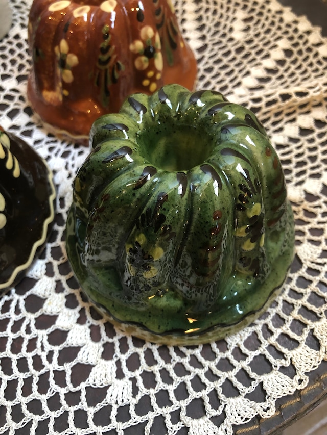 フランスアルザス地方 陶器のクグロフ型 グリーンSサイズ