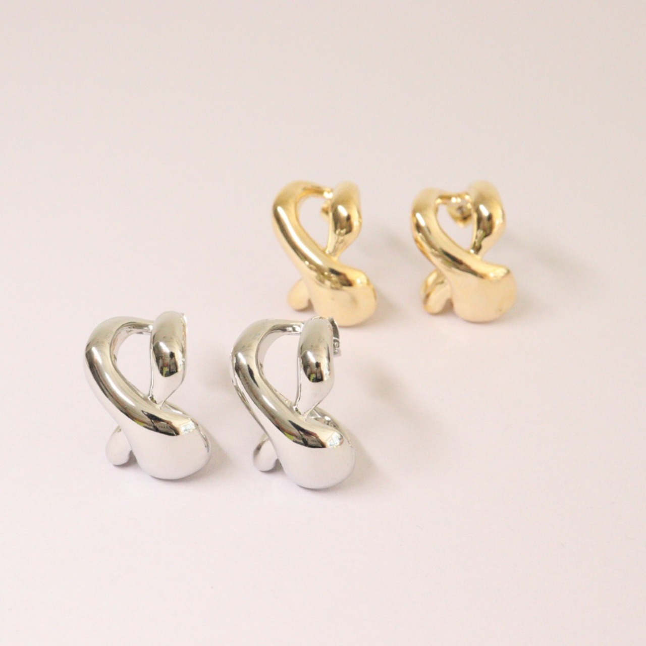 クロスフープピアス　ニッケルフリーポスト使用　低アレルギー対応　bittersweet