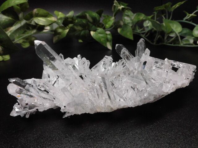 【送料無料】【最高品質】コロンビア サンタンデール産水晶クラスター  no.5