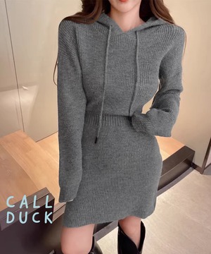 ニットワンピース M 長袖 レディース 送料無料 ミニ丈 ショート フード ハイウエスト タイト 細見え リブ 123978