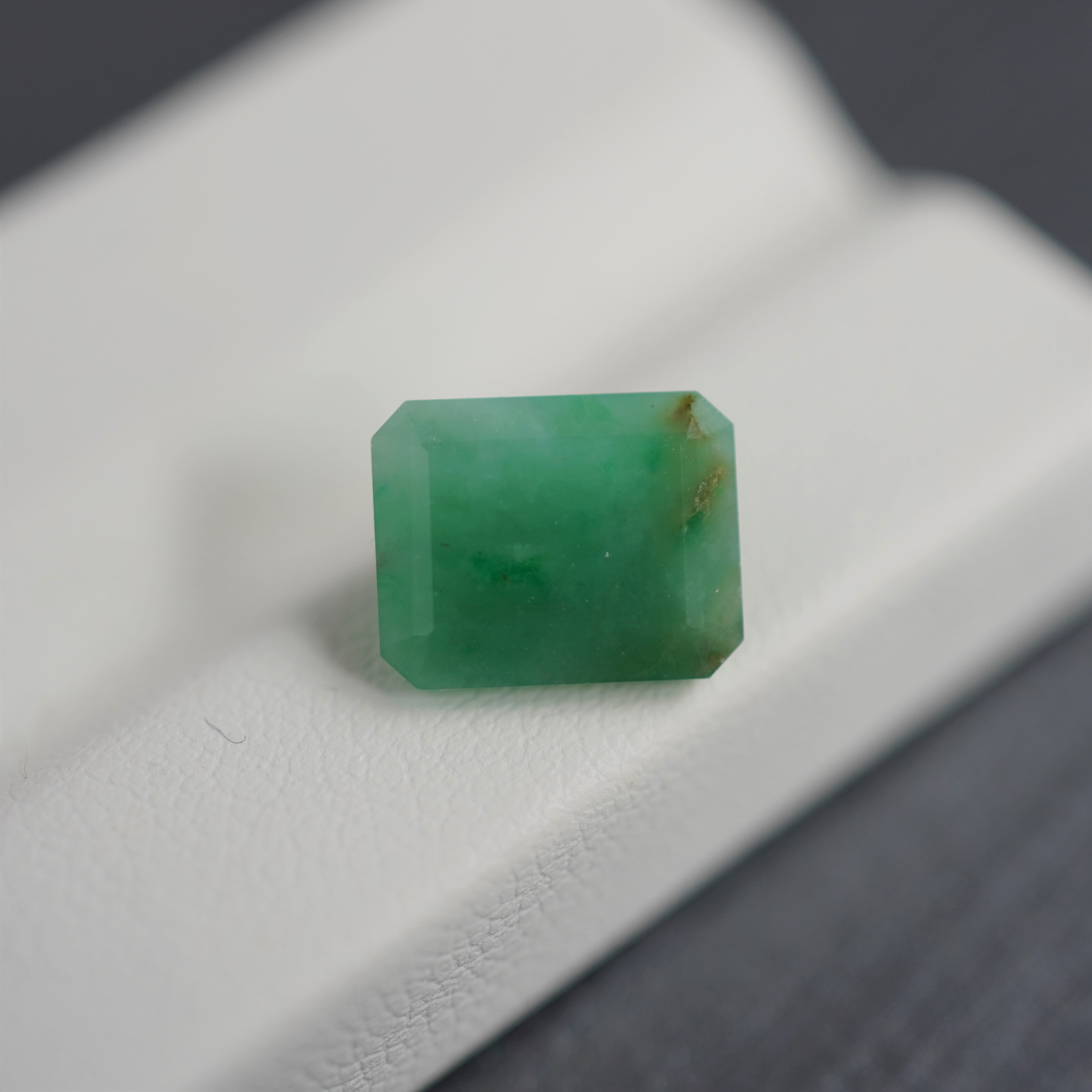 334】翡翠 ミャンマー産 ファセットルース 2.31ct | koku.stone