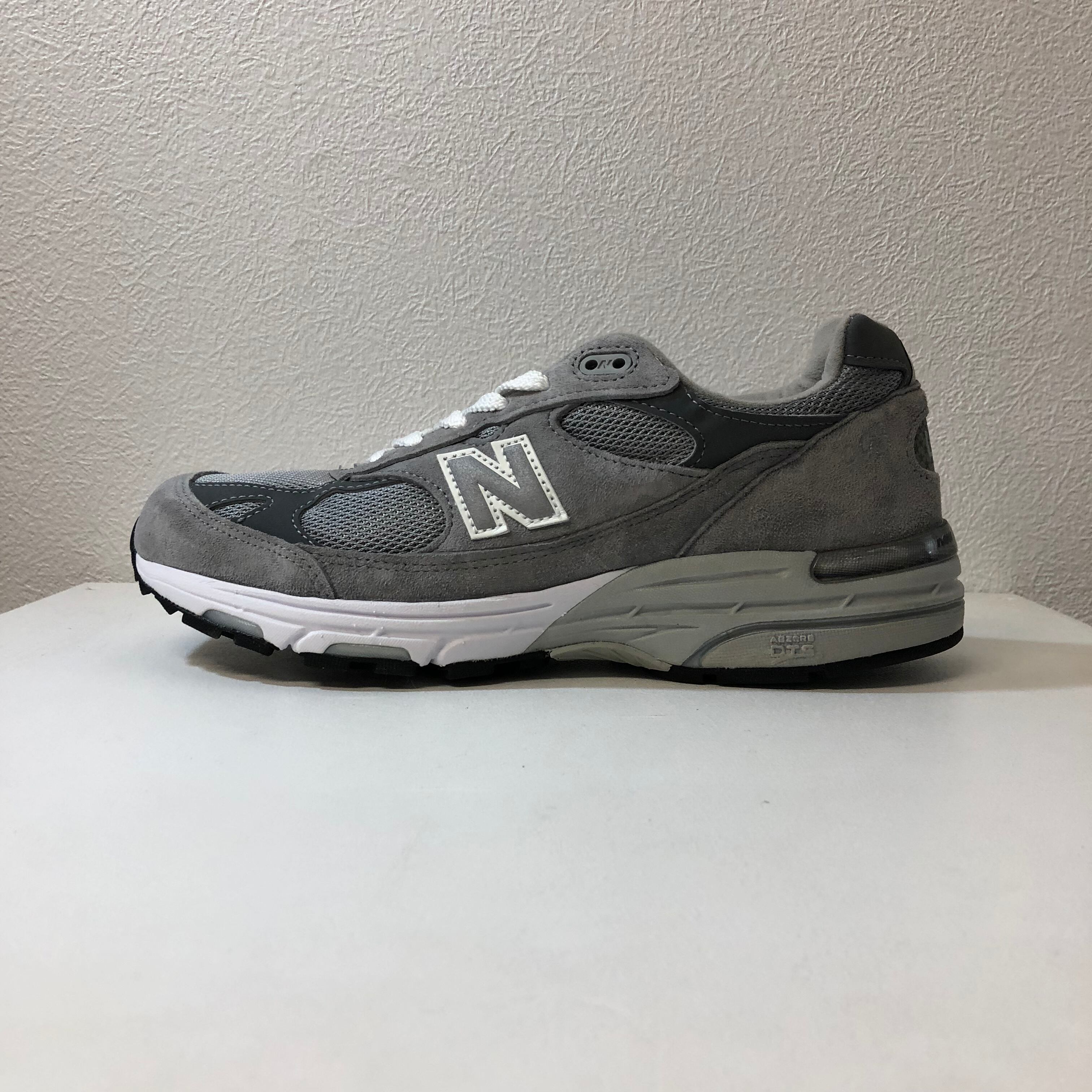 New Balance MR993NV