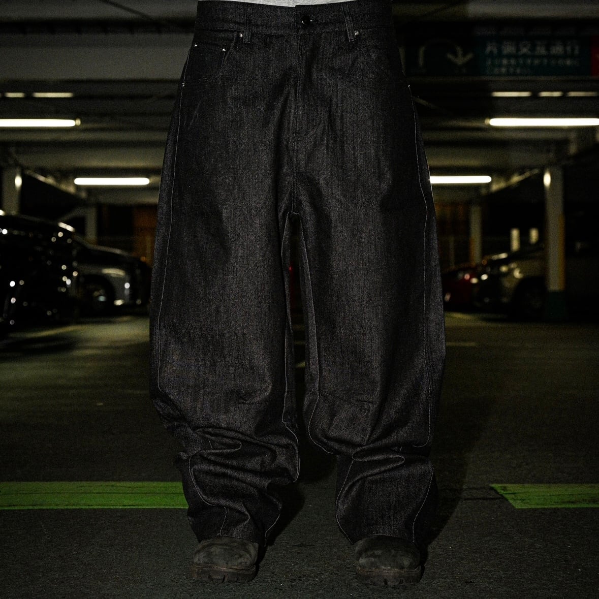 OG SMALL LOGO REFLECTIVE NYLON PANTS | DALL