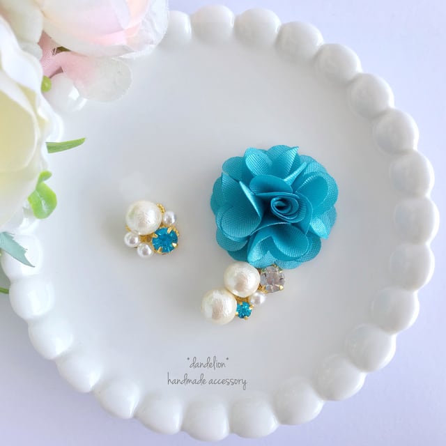 海色コットンパールビジューイヤーカフピアス/イヤリングセット *dandelion* ガラスドームやハーバリウムの大人可愛いハンドメイドピアス コットンパールとスワロフスキーの海の花イヤーカフ