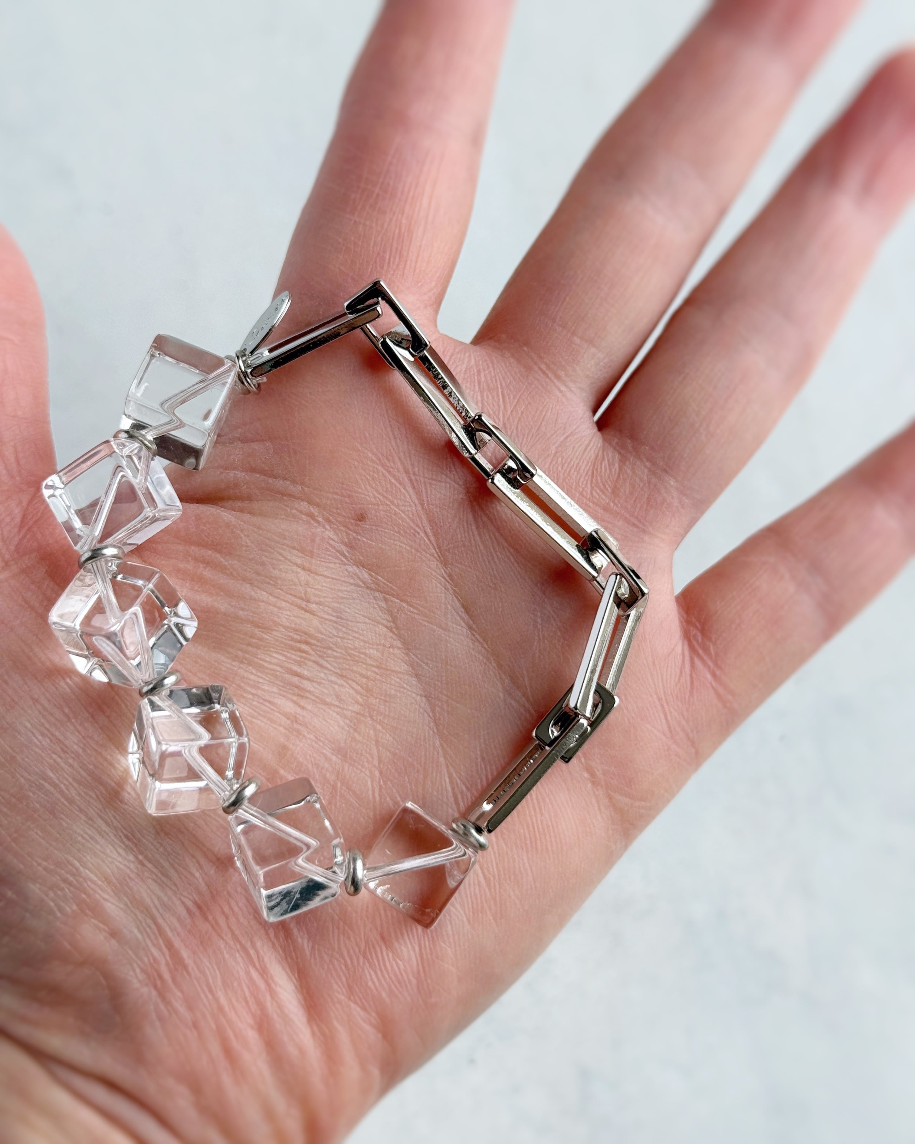 Chain & stone bracelet(キューブクォーツ)