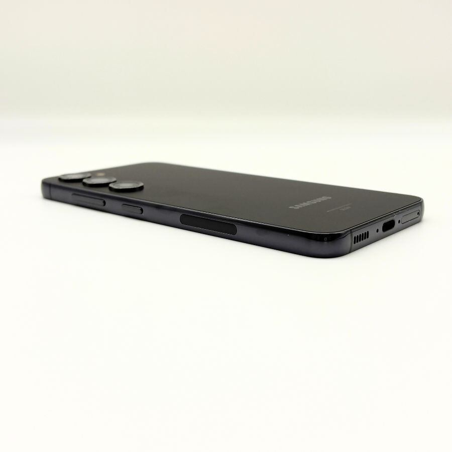 Galaxy S23 ファントムブラック 256 GBケースフィルム
