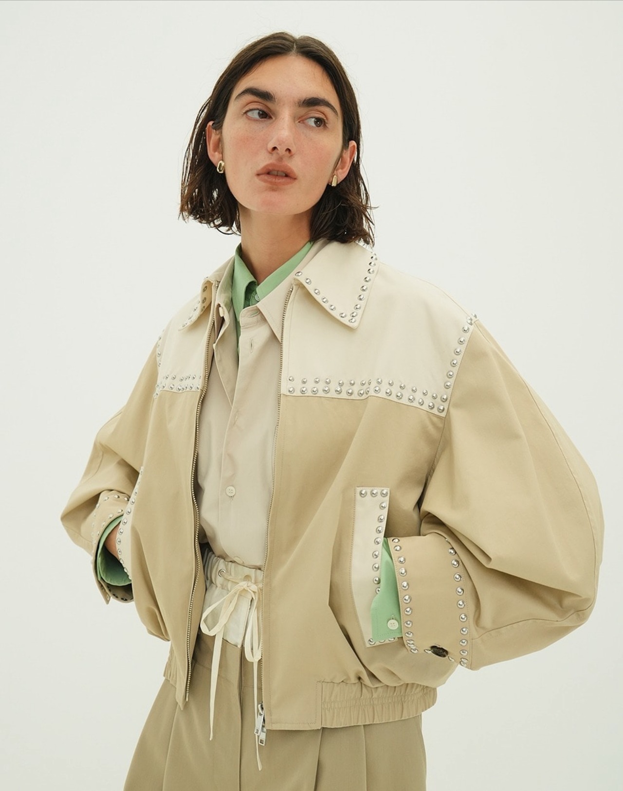 CLANE W COLOR STUDDED DRIZZLER JACKET 2色展開