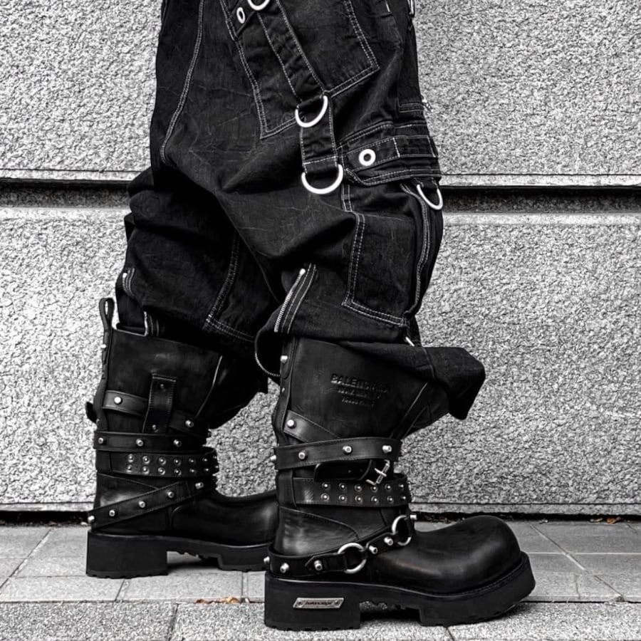 BALENCIAGA】VENOM CITY BOOTIE | AYIN