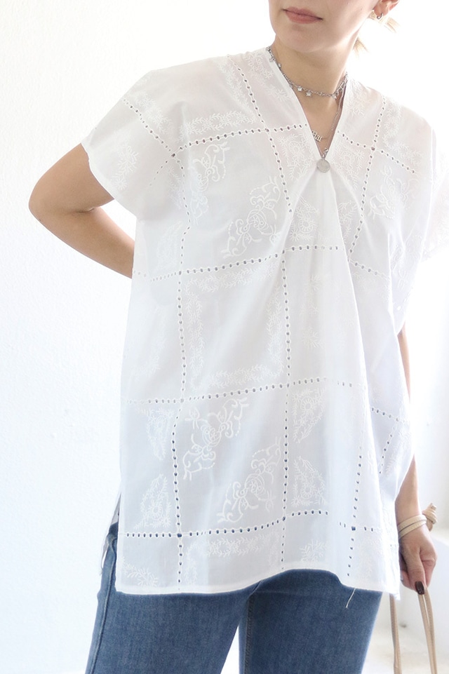 刺繍ボックストップス/ EMBROIDERU BOX TOP(26S32004H)