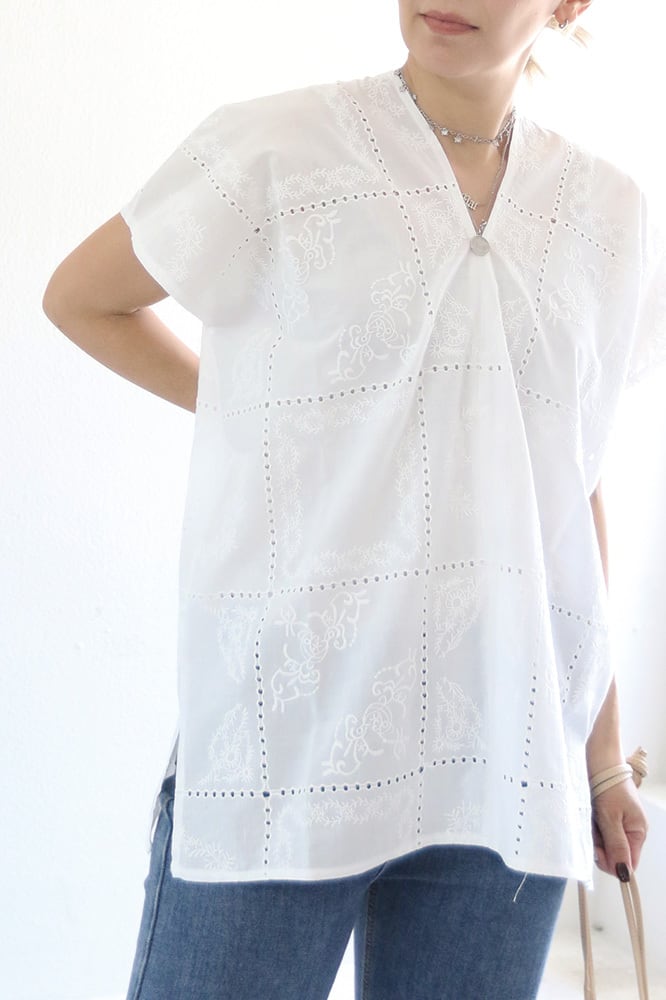 刺繍ボックストップス/ EMBROIDERU BOX TOP(26S32004H)