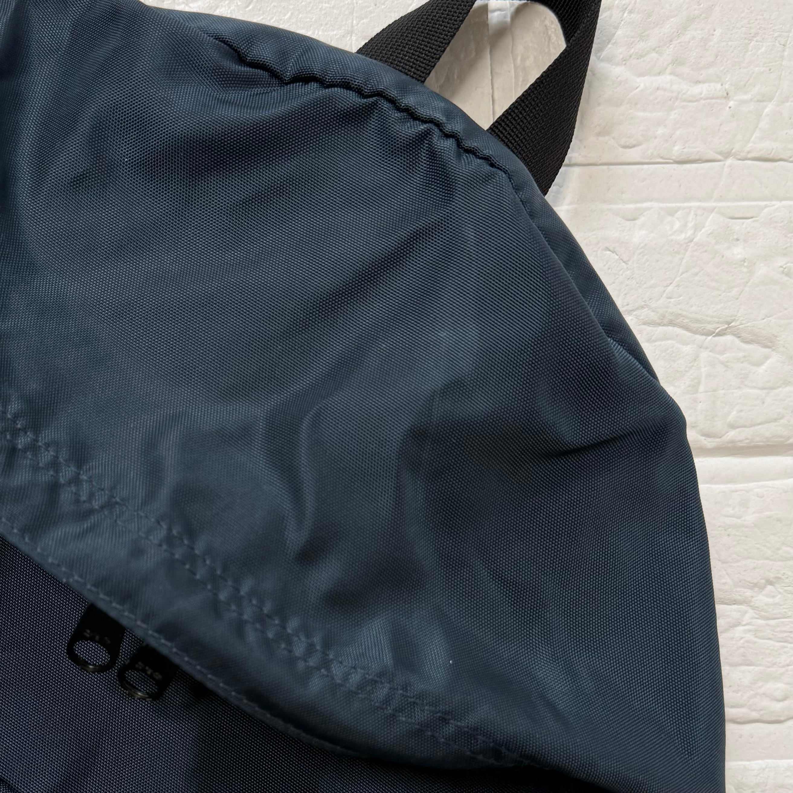Herve Chapelier 978N ナイロンデイパック ネイビー ベトナム製