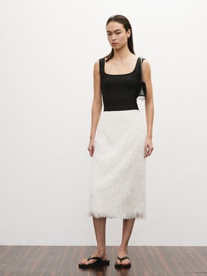[RECTO][WOMEN] FRINGE EFFECT H-LINE SKIRT (IVORY) 正規品 韓国ブランド 韓国通販 韓国代行 韓国ファッション レクト 日本 店舗