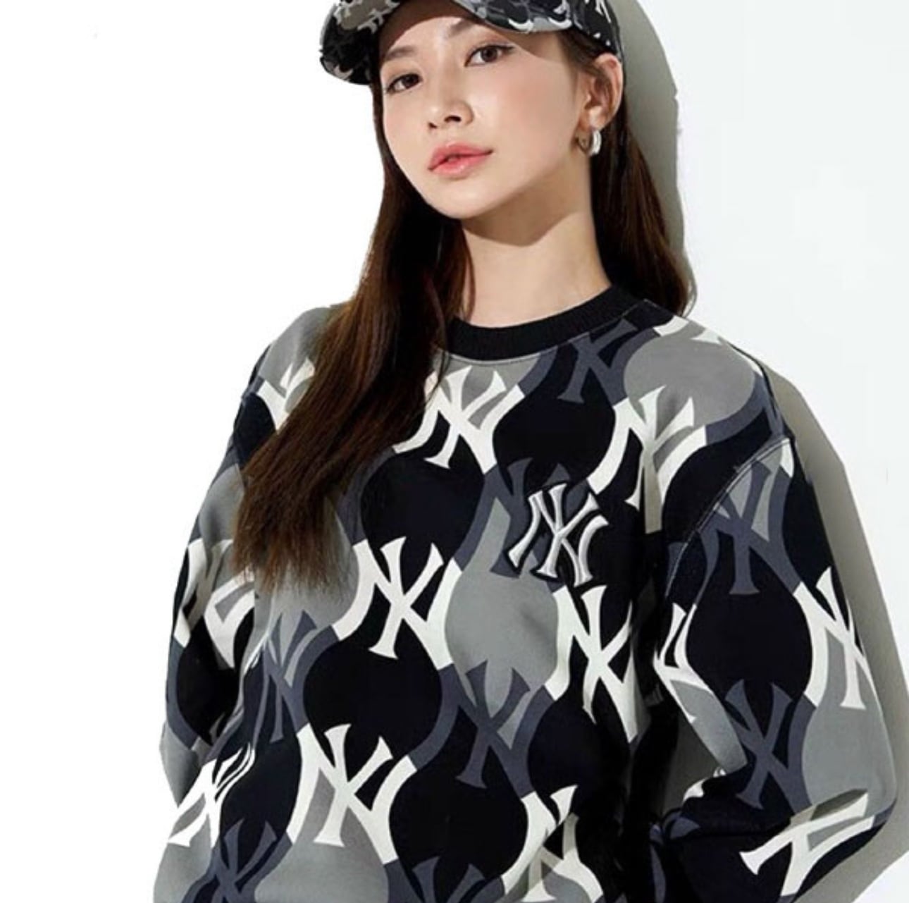 MLB ユニセックスクルースウェット¥19,800+tax(¥21780)