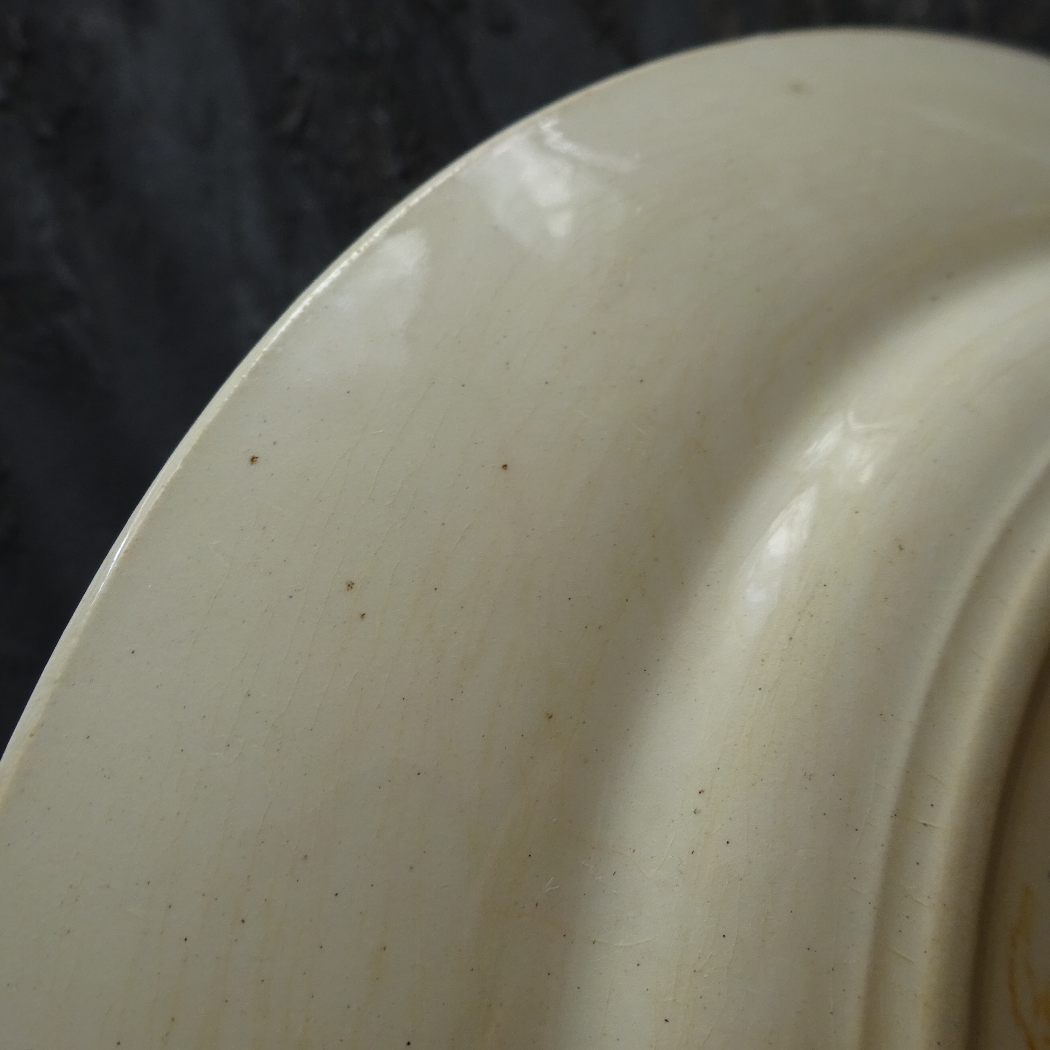 【 Épuisé 】KG Lunéville  modèle《Rocaille》Assiette plate (C)