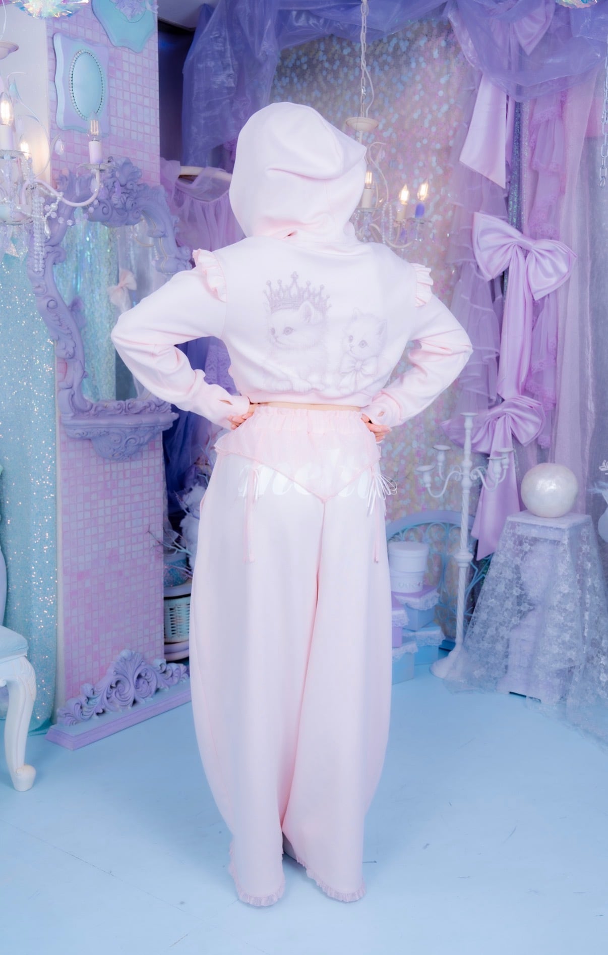 Kitten Frill Zip Hoodie【10月中旬発送】